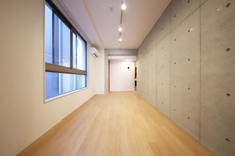 居室・リビング　明るい色調の室内です