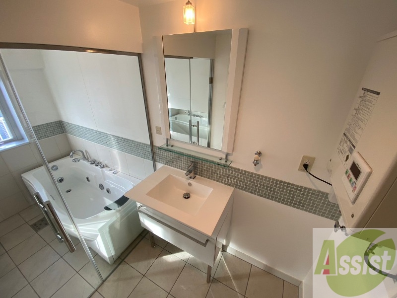 洗面設備　こちらに洗面台があります。朝の洗顔はこちらで。