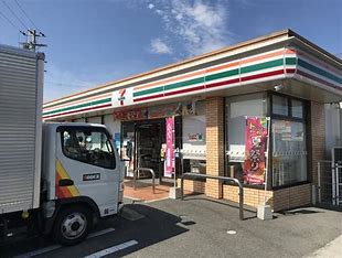 コンビニ　セブン－イレブン　姫路鎌倉町店（コンビニ）まで589m
