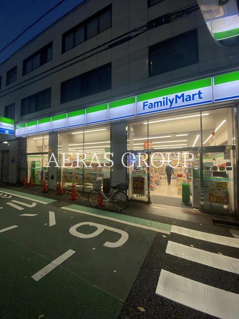 コンビニ　ファミリーマート 幡ヶ谷駅南店（コンビニ）まで105m