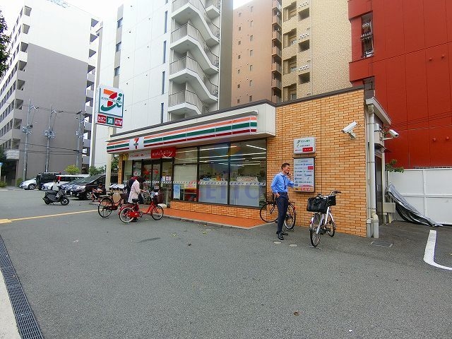 コンビニ　セブンイレブン大阪西中島6丁目店（コンビニ）まで543m