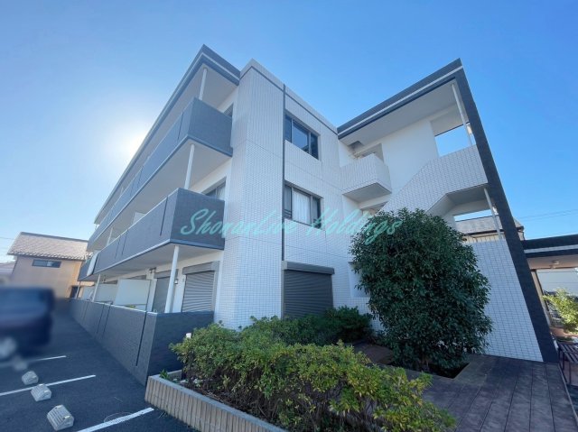 建物外観　おしゃれな外観です♪きれいな外観です