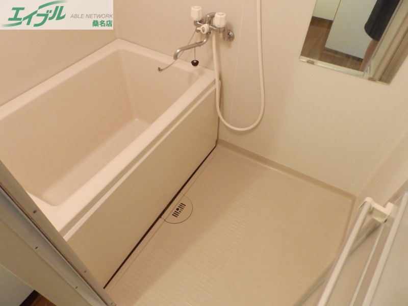 バス・シャワールーム　同型参考写真