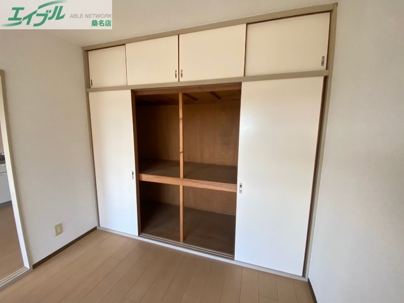 収納　同型参考写真