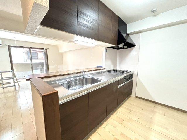 キッチン　※写真は別号室