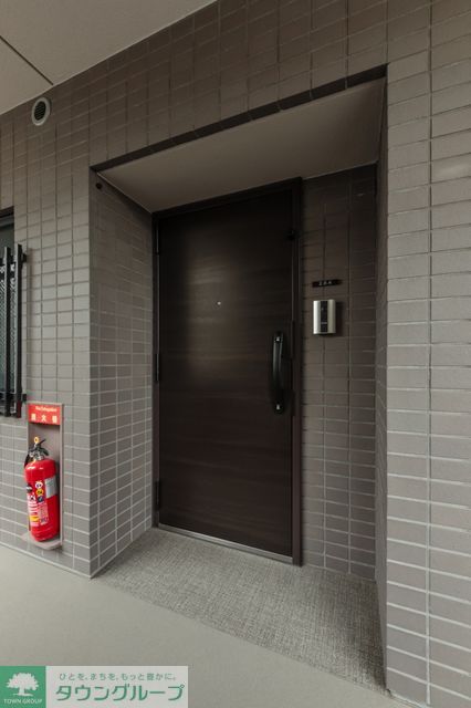 玄関　※写真は同タイプ住戸です。