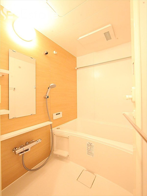 バス・シャワールーム　バスルーム