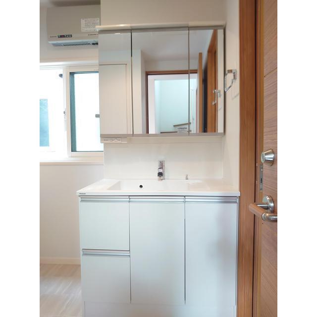 洗面設備　洗面化粧台