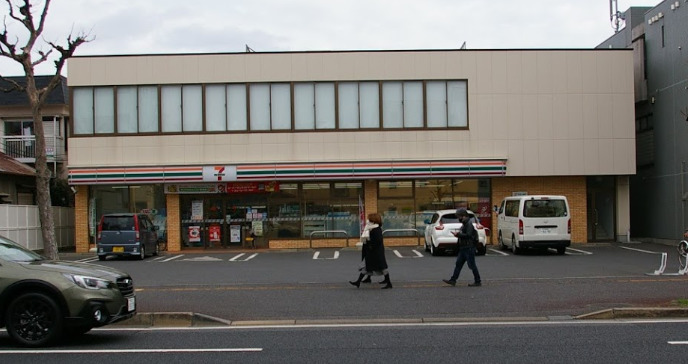 コンビニ　セブンイレブン 千葉公園駅前店（コンビニ）まで148m