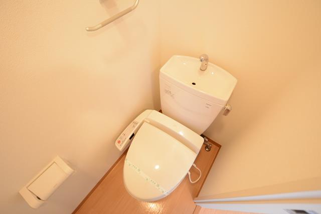 トイレ　温水洗浄便座あり！！