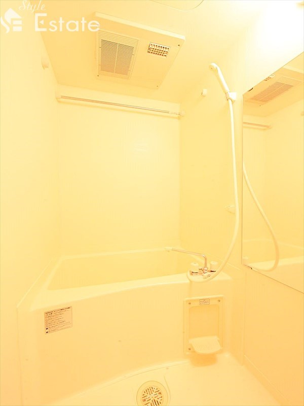 バス・シャワールーム　バスルーム