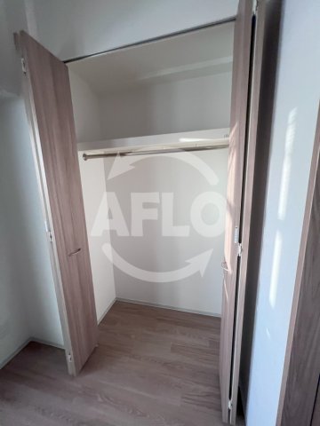 収納　クローバー・プレミア長居公園東　クローゼット