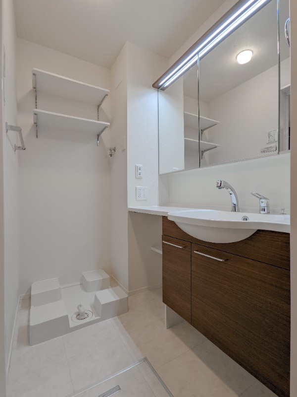 洗面設備　図面と現状に相違がある場合には現状を優先