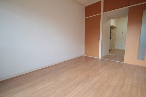 居室・リビング　※別部屋の写真です