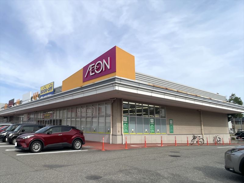 ショッピングセンター　イオンタウン金沢駅西本町（ショッピングセンター）まで1203m