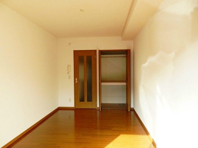 居室・リビング　日当たりのいい居室です！１