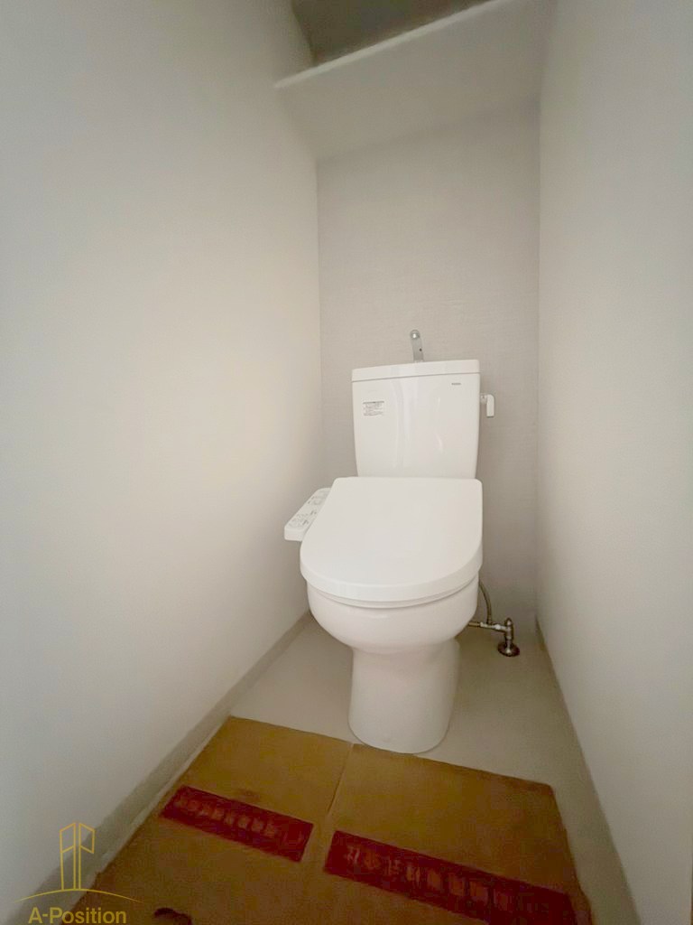 トイレ　フォーリアライズ難波リアン