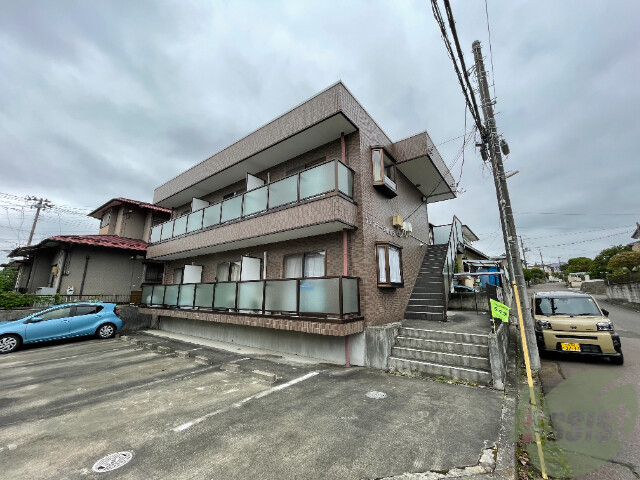 建物外観　仙台市泉区鶴が丘３丁目「フォンテーヌ鶴が丘」