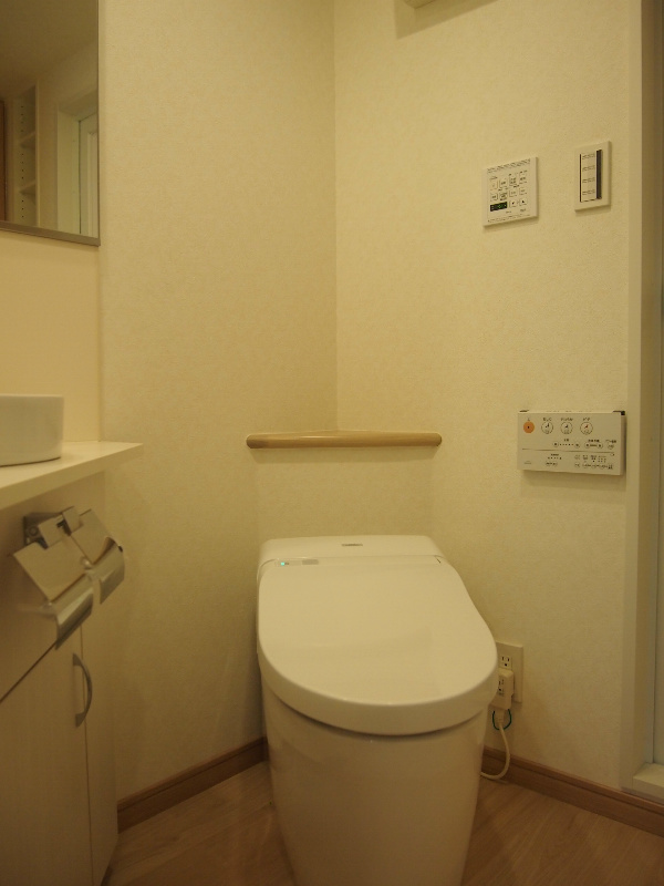 トイレ　トイレ