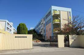 中学校　門真市立第四中学校（中学校）まで5659m