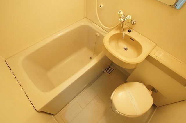 バス・シャワールーム　￣ヘリオス３７８立川のご紹介です￣