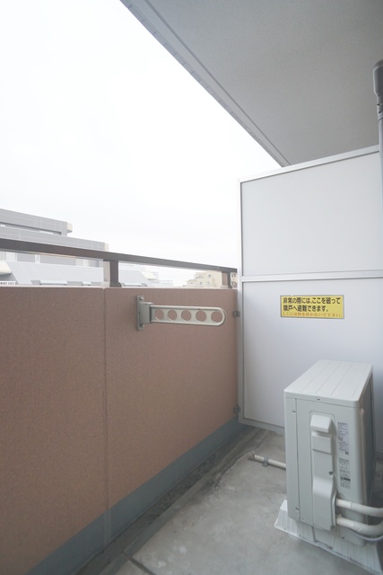 バルコニー　※同物件別室参考写真です。現況優先です。