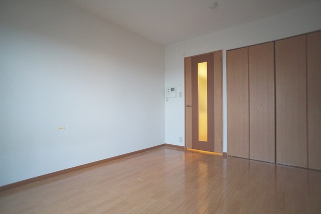 居室・リビング　※同物件別室参考写真です。現況優先です。