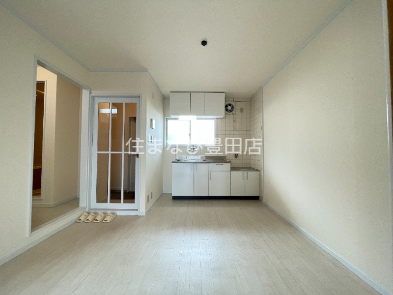 居室・リビング　同型別部屋写真