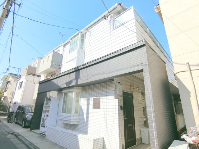 建物外観　1987年10月築　木造地上2階建て賃貸アパート　東急池上線