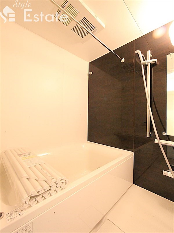 バス・シャワールーム　バスルーム