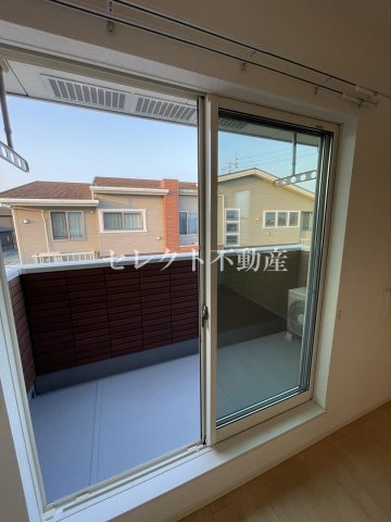 バルコニー　【Ｖｉｌｌａ　アニバ　I】外からの目が気にならないバルコニー