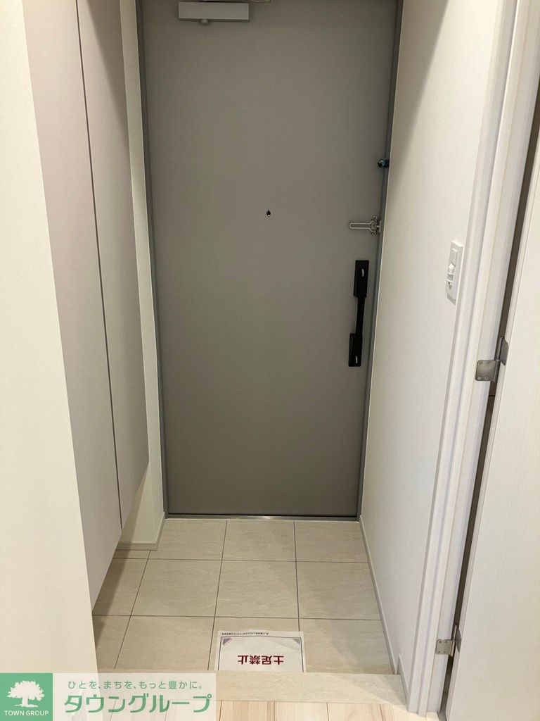 玄関　※別号室参考写真