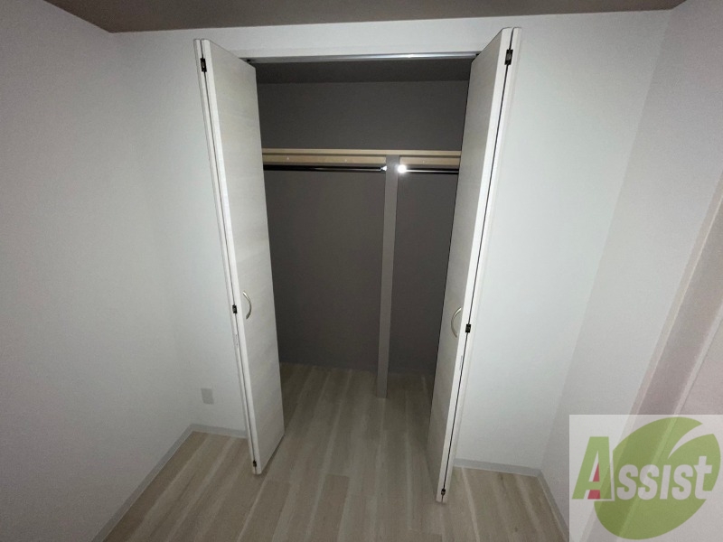 収納　こちらには収納スペースがあります。あると便利ですね！