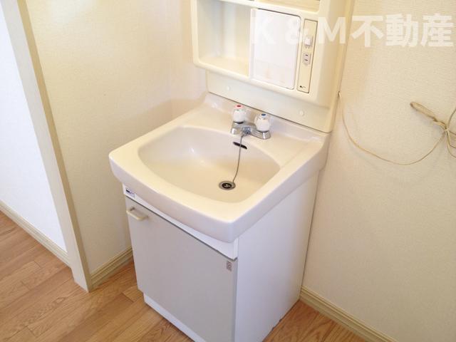 洗面設備　忙しい朝には欠かせない洗面所です