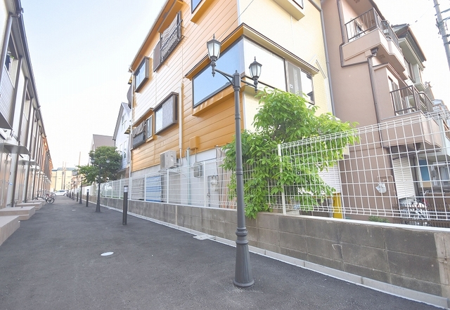 エントランス　外灯