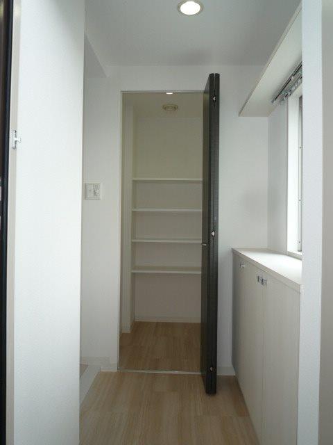 収納　シューズクローゼット