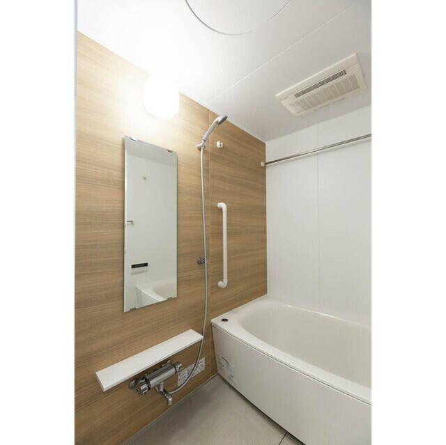 バス・シャワールーム　※別部屋参考写真