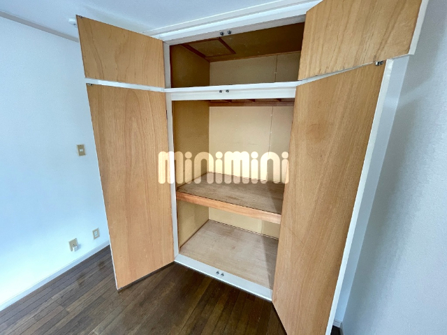 収納　＊写真は別部屋参考