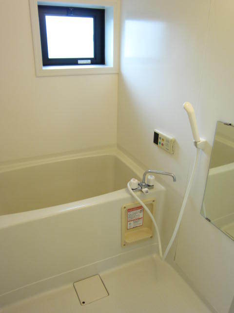 バス・シャワールーム　追焚給湯付きバスルーム