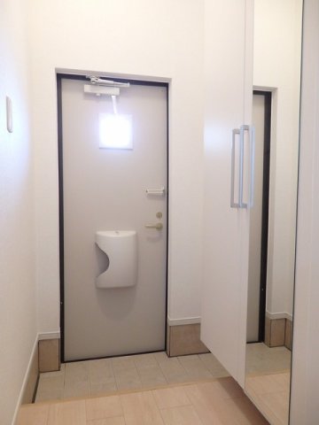 玄関　ゆったりとした玄関です