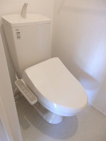 トイレ　コンパクトで使いやすいトイレです