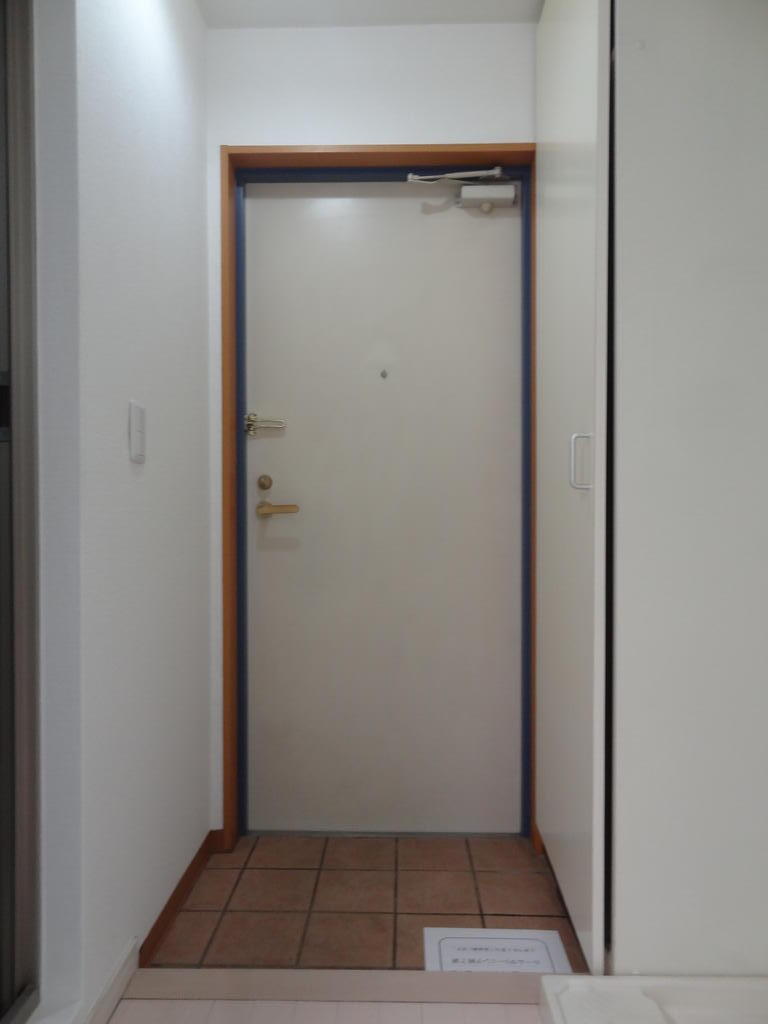 玄関　ラディア北新宿　RADIA KITA-SHINJUKU