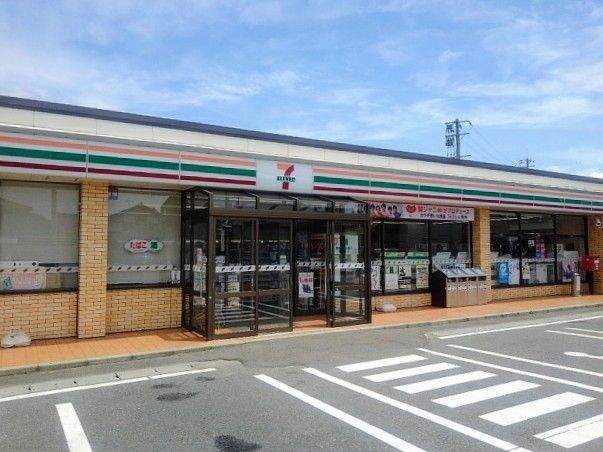 コンビニ　セブンイレブン三川横山店（コンビニ）まで2800m