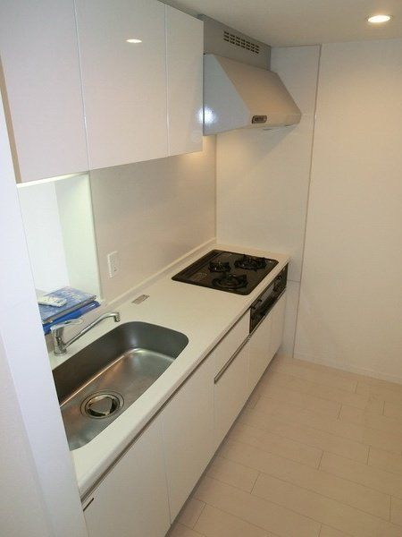 キッチン　グリル付３口ガスシステムキッチン