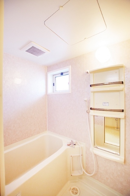 バス・シャワールーム　浴室
