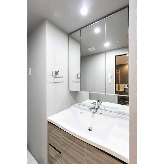 洗面設備　参考写真