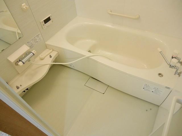 バス・シャワールーム　浴室