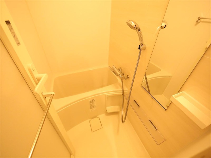 バス・シャワールーム　バスルーム　浴室暖房乾燥機付き