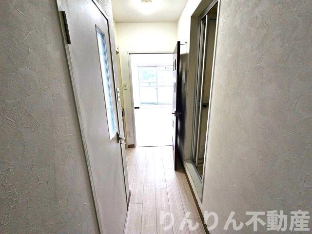 バルコニー　暖かな日差しのふりそそぐバルコニー