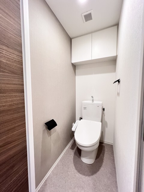 トイレ　※写真は同タイプ住戸です。